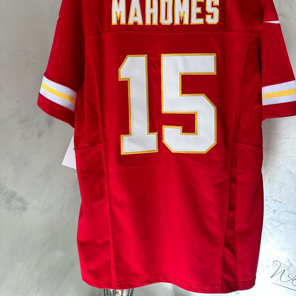 Kansas City Chiefs, Patrick Mahomes jersey size large